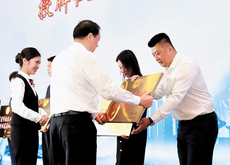 IMG_6128.jpg IMG_6128.jpg